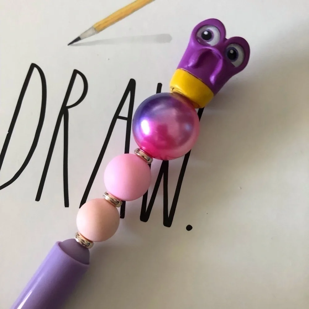 Disney Doorables: Finding Nemo: Gurgle handmade beaded pen